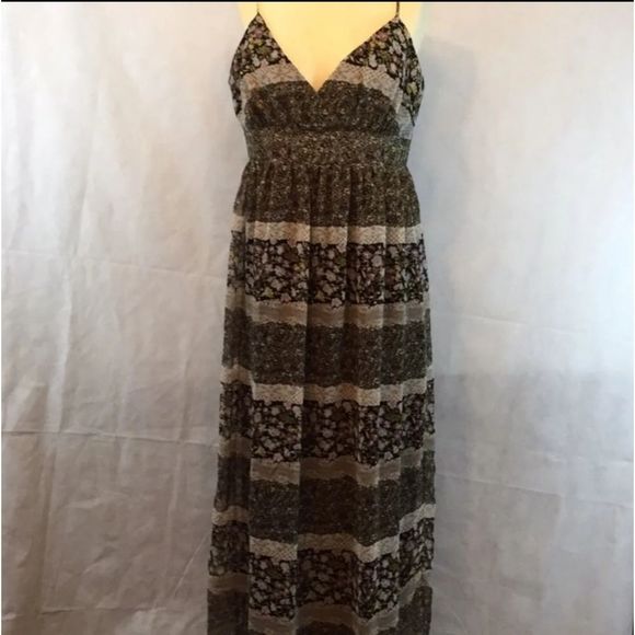 Sheri Martin Maxi dress! Floral print - Picture 1 of 6